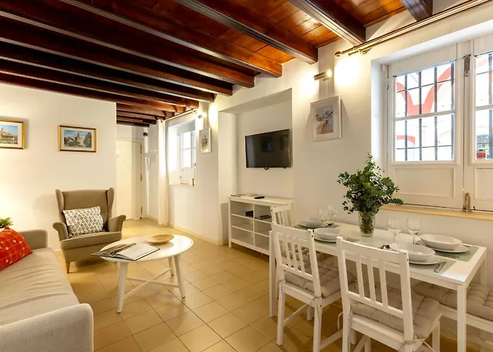 Charming 2 Bedroom Apartment At Plaza El Salvador By Ocityzen